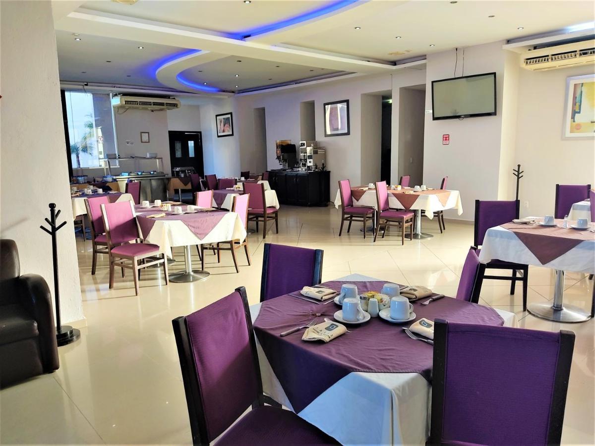 Hotel Oasis Heroica Caborca Exteriör bild