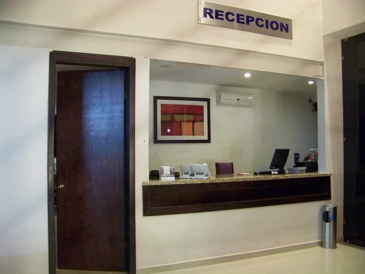 Hotel Oasis Heroica Caborca Exteriör bild